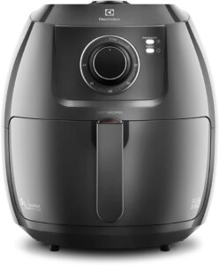 Fritadeira Elétrica sem oleo Electrolux Airfryer 5L 8 receitas pré-sugeridas desligamento automatico cesto removivel 1700W EAF50 grafite 127v por Rita Lobo